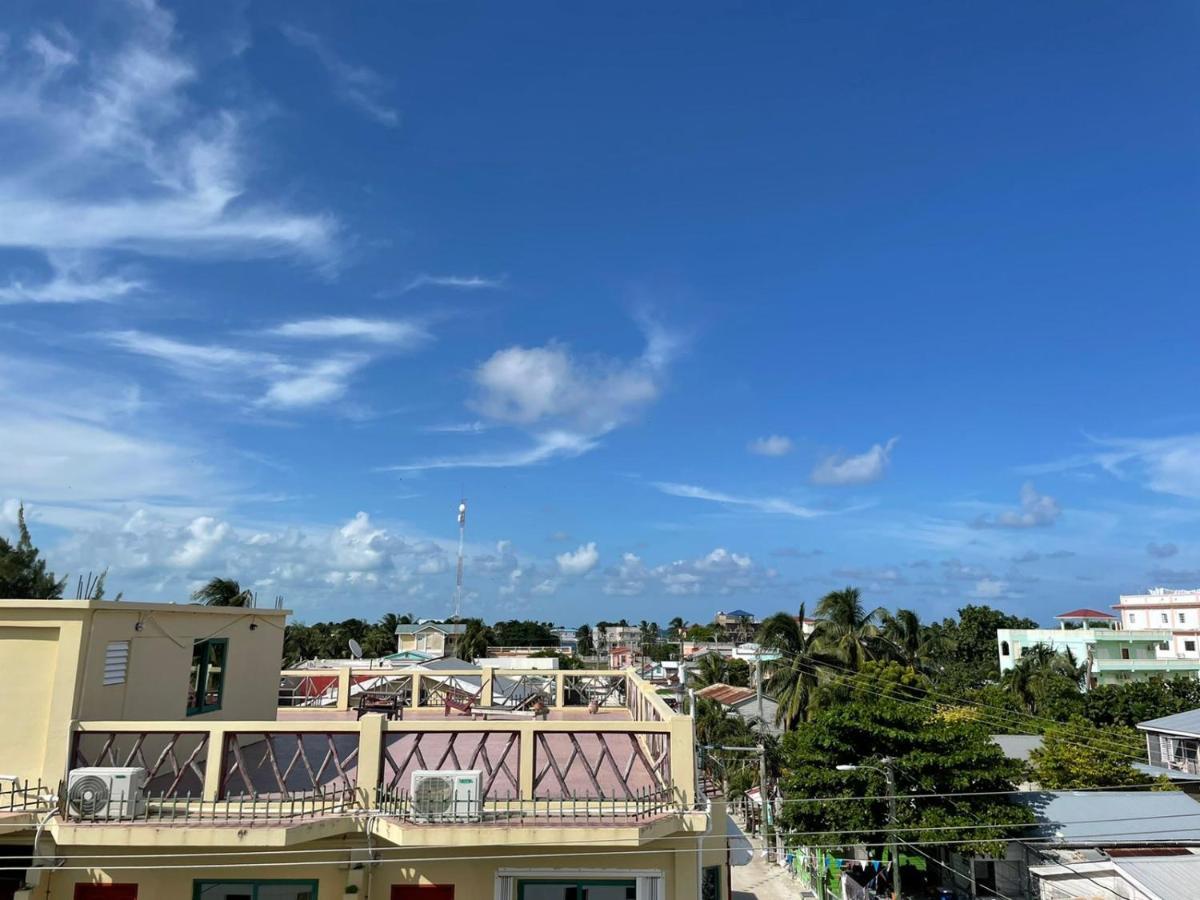 Sky Inn Caye Caulker Exterior photo