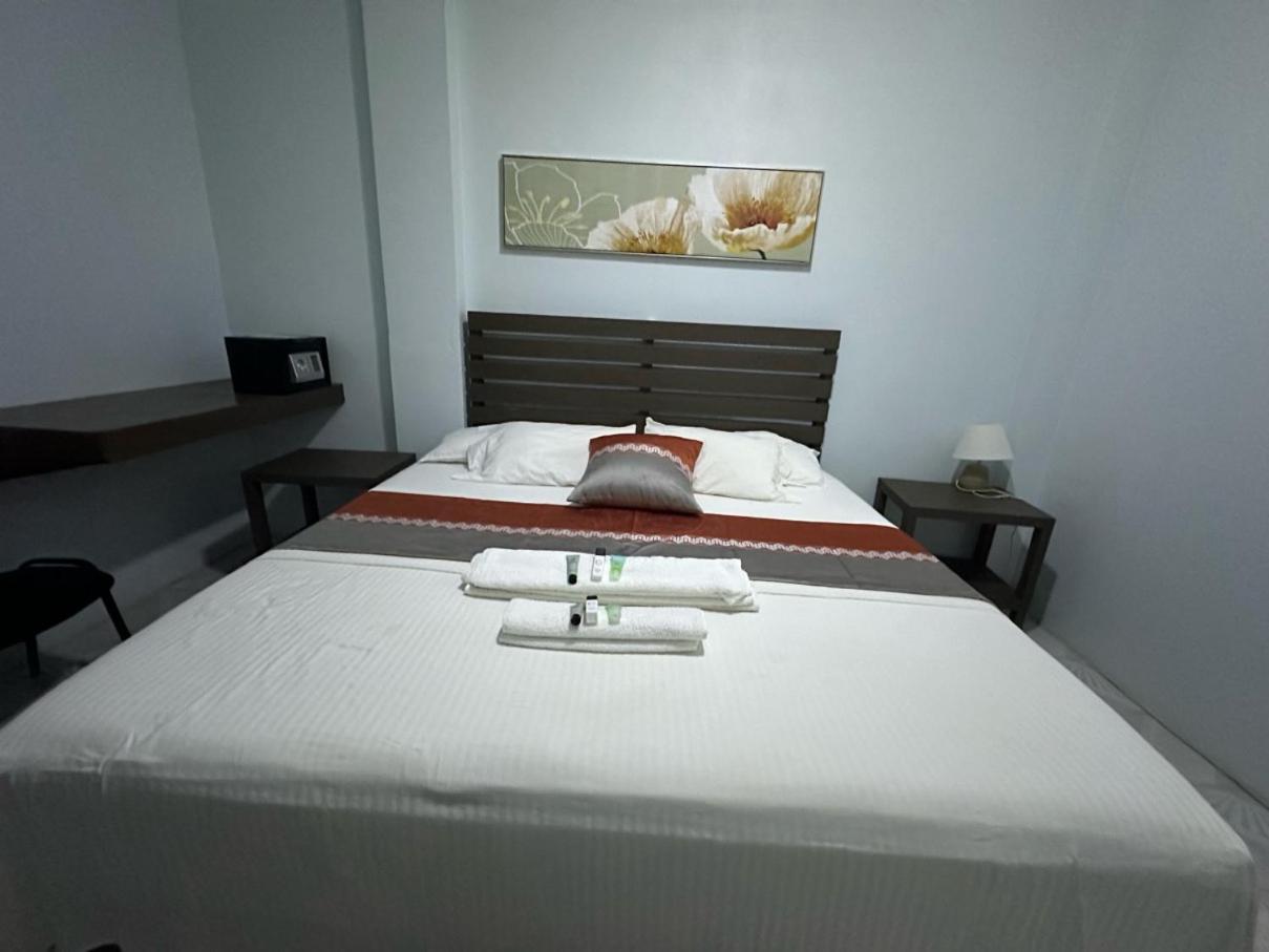 Sky Inn Caye Caulker Exterior photo